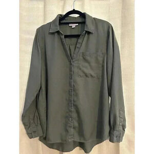 Knox Rose Pale Olive Green Button Up Loose Shirt M